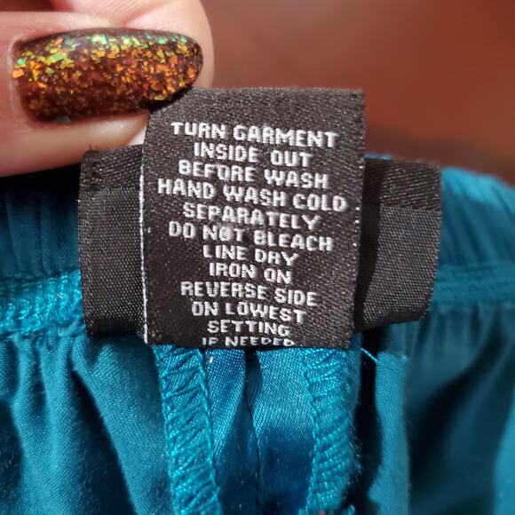 Vtg Torrid Satin Lace Sleeveless Top Plus Size 2X Y2K Sexy Going Out Whimsigoth - Picture 8 of 10